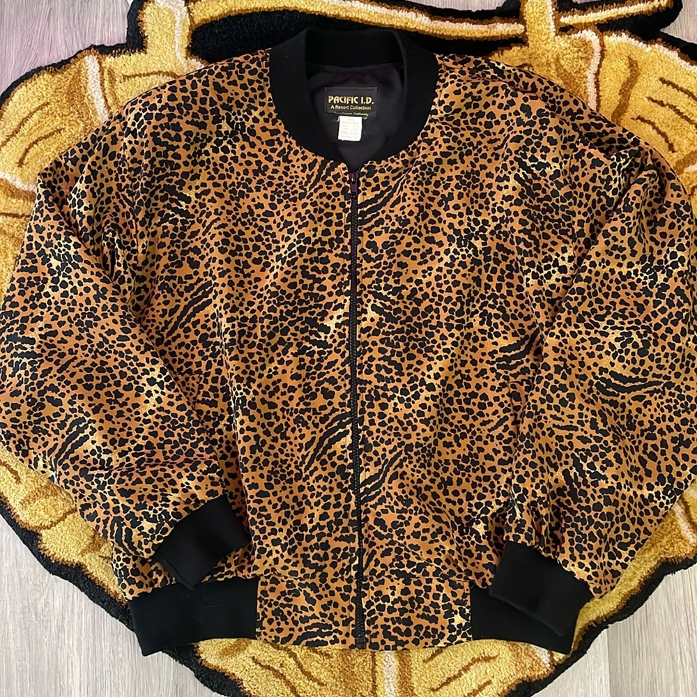 Pacific ID cheetah print bomber jacket 🐆🖤🤎